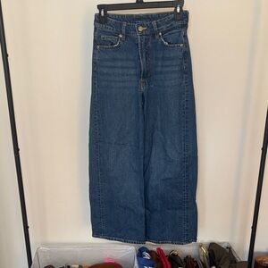 Stylish Denim Wide-Leg Jeans